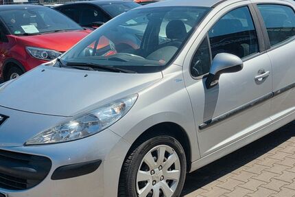 Peugeot 207 121.000 km 3.999 &euro; Kirchheimbolanden 67292