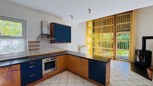 Einfamilienhaus Schieder-Schwalenberg Schieder - 7 Zimmer, 210 m&sup2;, 299.000&euro; | Angebot:26515725