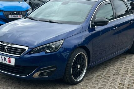 Peugeot 308 111.238 km 7.900 &euro; Würselen 52146