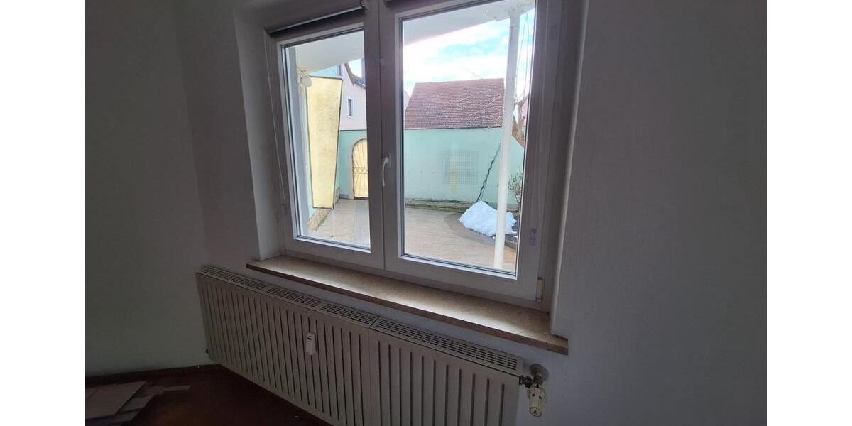 Etagenwohnung Gerolzhofen - 3 Zimmer, 75 m&sup2;, 695&euro; | Angebot:26007884