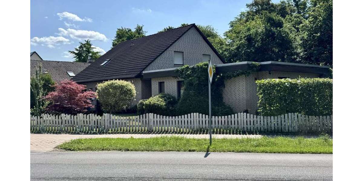 Einfamilienhaus Burgwedel - 8.5 Zimmer, 268 m&sup2;, 566.650&euro; | Angebot:26770684