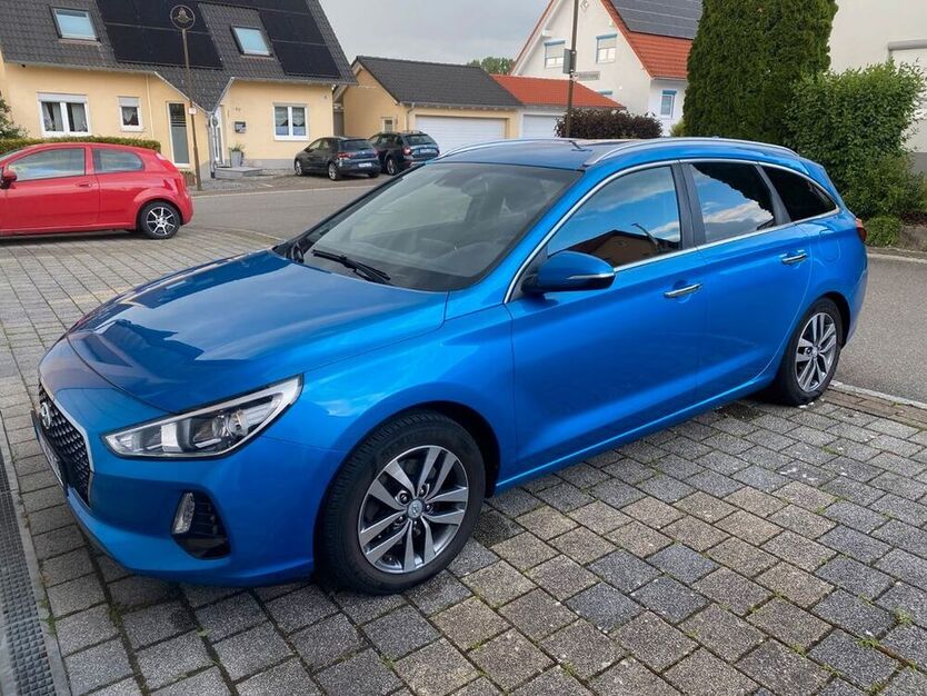 i30