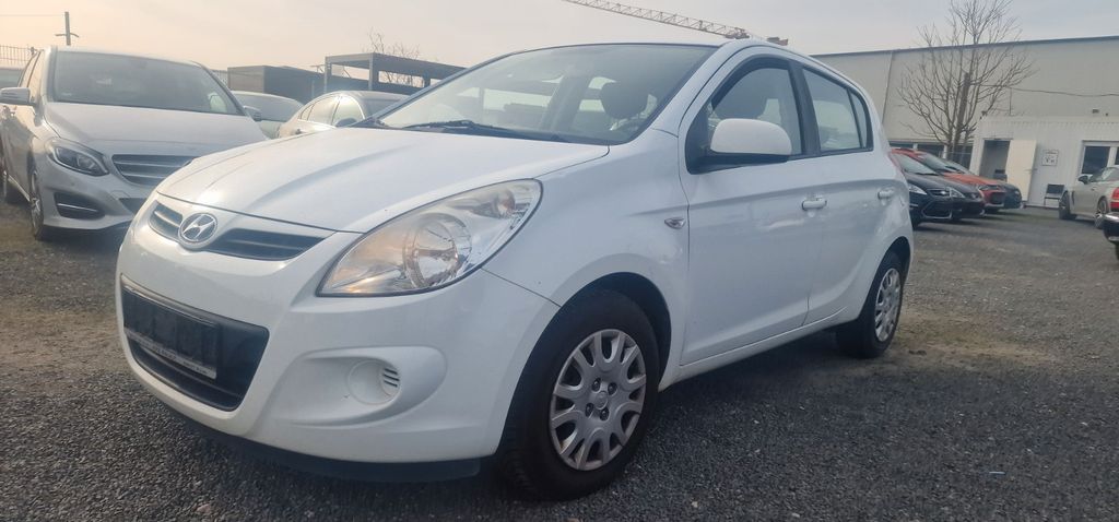 Hyundai i20 200.000 km 1.499 &euro; Bad Kreuznach 55543
