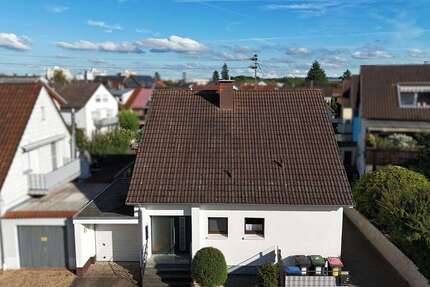 Haus Karlsruhe / Neureut Neureut - 7 Zimmer, 238 m&sup2;, 750.000&euro; | Angebot:25978492