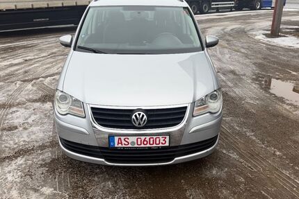 VW Touran 220.000 km 3.500 &euro; Sulzbach-Rosenberg 92237