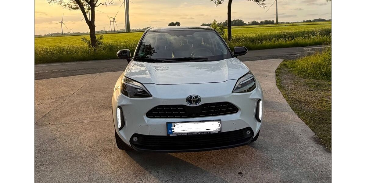 Toyota Yaris Cross 34.896 km 22.999 &euro; Jever 26441