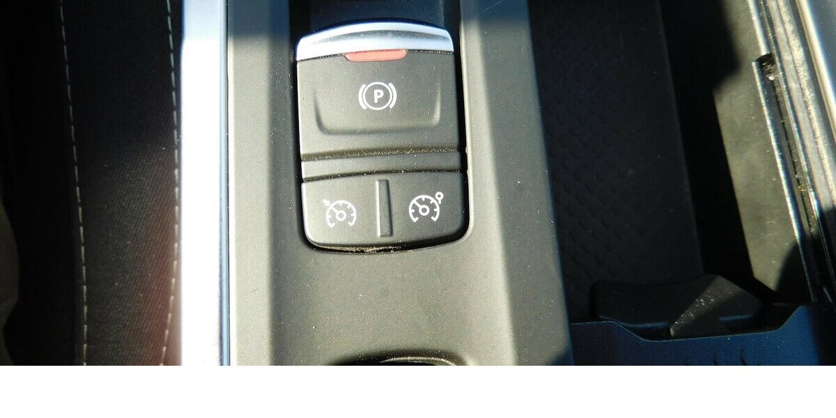 Renault Megane Limited Kombi 1.3 TSI DSG Klima Navi 66.900 km 10.990 &euro; Vordorf 38533