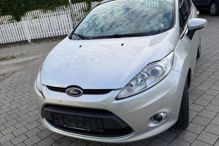 Ford Fiesta 128.299 km 3.800 &euro; München 80995