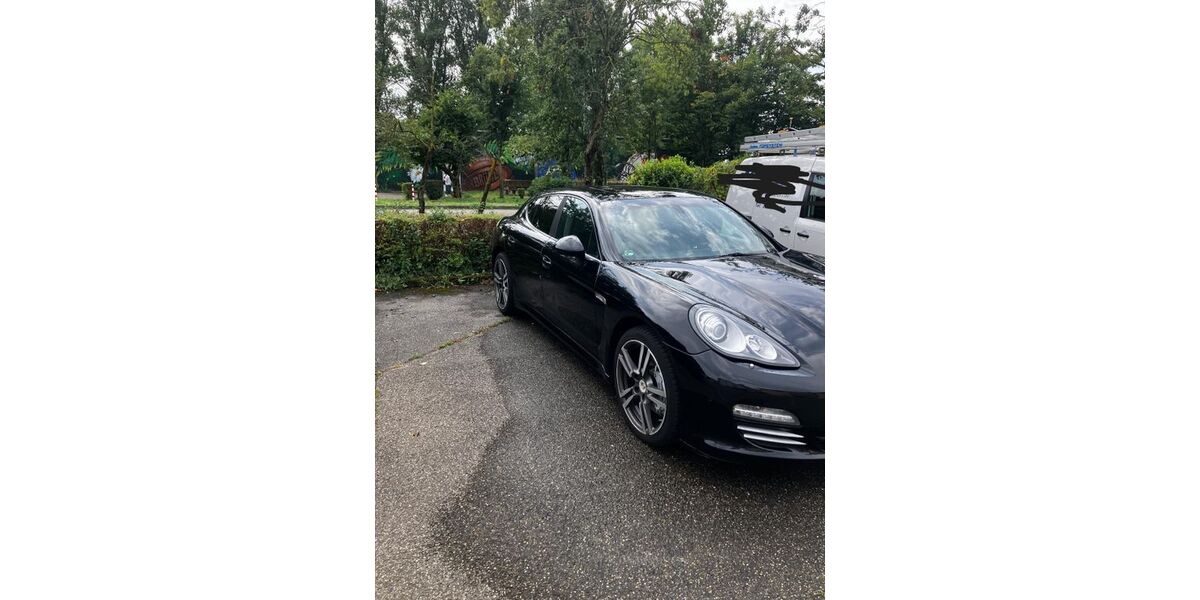 Porsche Panamera 199.275 km 11.111 &euro; Brühl 68782