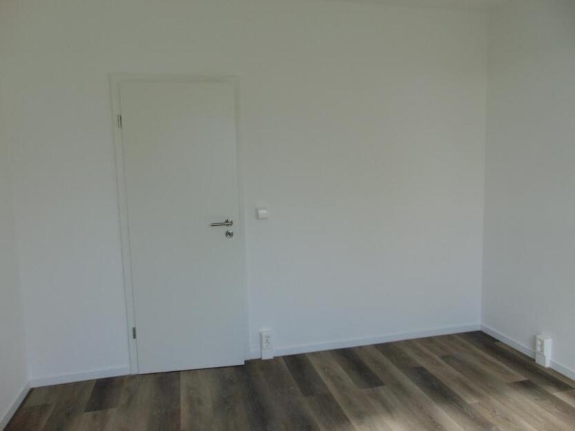 Große 3-Raum-Wohnung in Stralsund zimmer