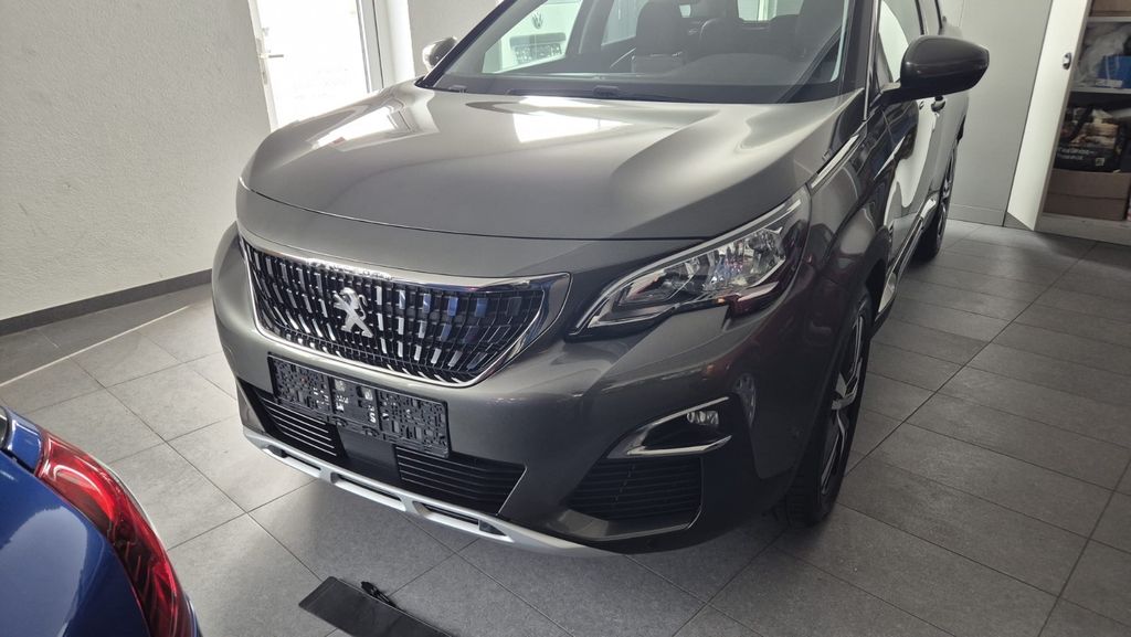 Peugeot 3008 76.892 km 14.990 &euro; Singen 78224