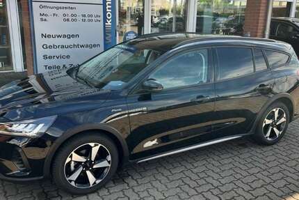 Ford Focus 12.500 km 25.690 &euro; Waren 17192