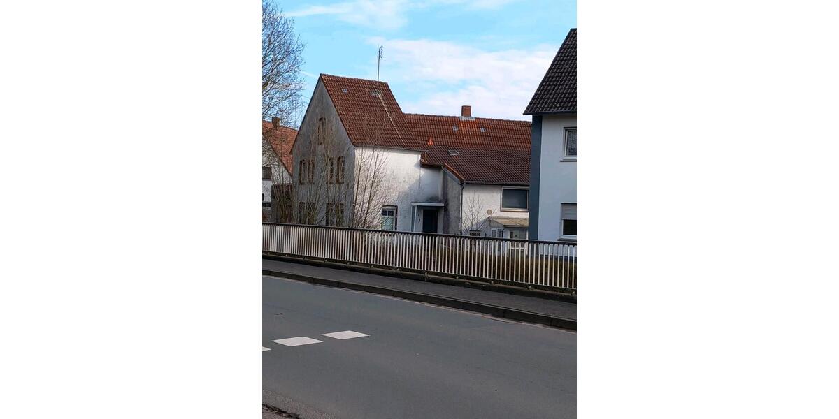 Mehrfamilienhaus, Wohnhaus Blomberg - 5 Zimmer, 150 m&sup2;, 75.000&euro; | Angebot:26822011