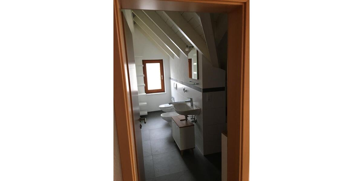 Etagenwohnung Meckenbeuren - 2.5 Zimmer, 74 m&sup2;, 660&euro; | Angebot:26227337