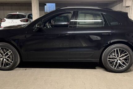 Porsche Macan 49.800 km 62.300 &euro; Neubiberg 85579