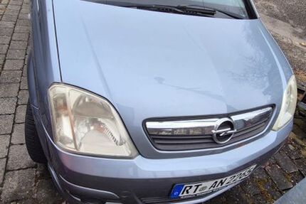 Opel Meriva 225.000 km 990 &euro; Bad urach 72574