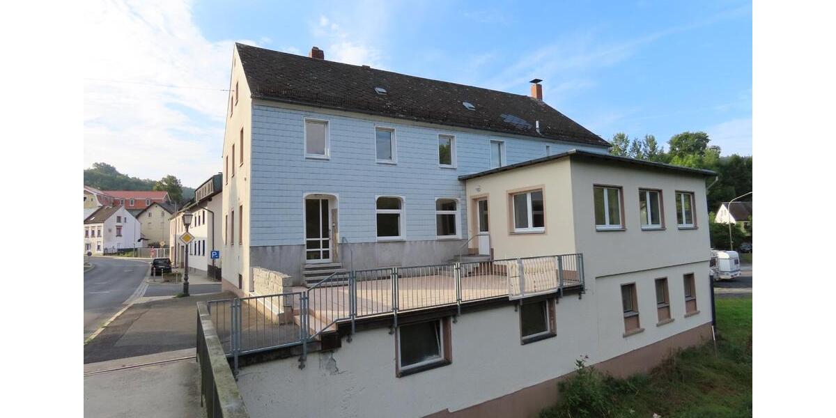 3-Zimmer-Wohnung mit Terrasse im Stadtzentrum von Arzberg 3 zimmer