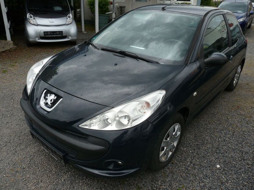 Peugeot 206 159.000 km 2.450 € Jena 07749