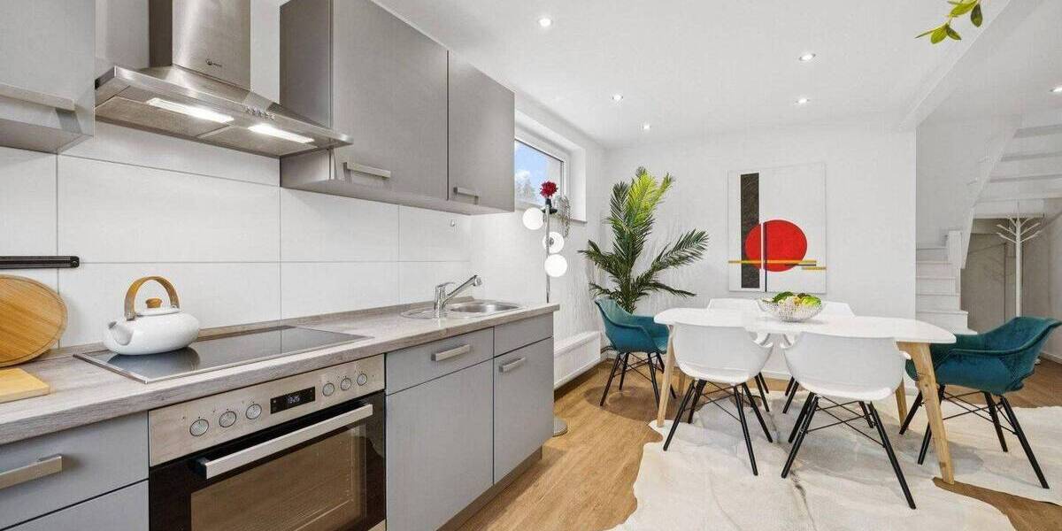 Doppelhaushälfte Pinneberg - 8 Zimmer, 199 m&sup2;, 568.000&euro; | Angebot:25927423