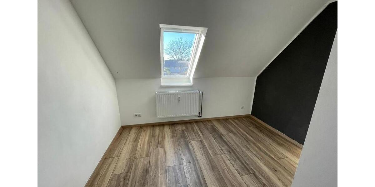 Dachgeschoßwohnung Selsingen - 3 Zimmer, 90 m&sup2;, 800&euro; | Angebot:26459695