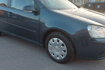 VW Golf 204.000 km 1.300 &euro; Holzwickede 59439