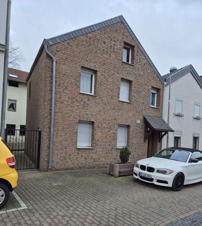 Haus zum Kaufen in Eschweiler 239.000 € 100.4 m²