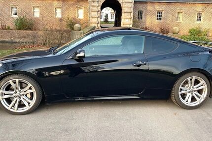 Hyundai Genesis 148.900 km 10.800 &euro; Duisburg 47269