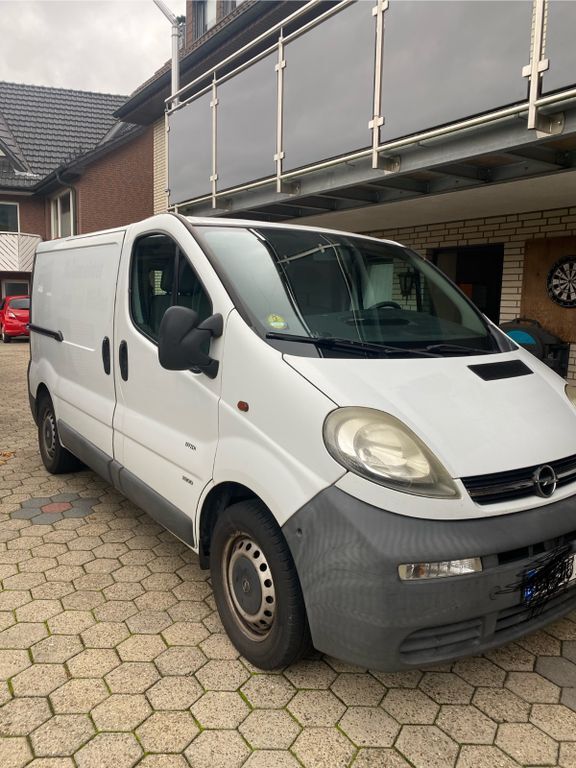 Opel Vivaro 183.000 km 4.499 € Hannover 30163