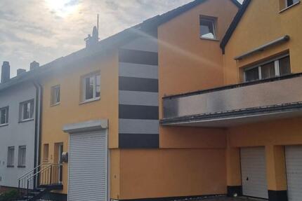 Haus Bergrheinfeld - 5 Zimmer, 105 m&sup2;, 1.200&euro; | Angebot:25395205