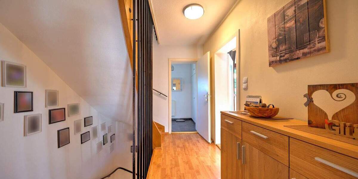 Willkommen im Familienglück - Reihenhaus mit Garten mitten in Darmsheim 5 zimmer