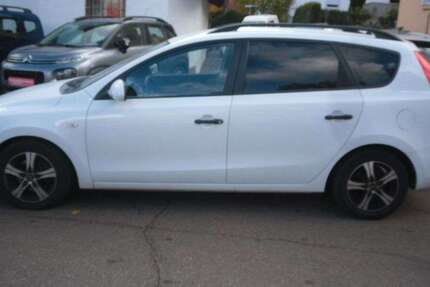 Hyundai i30 151.000 km 2.490 &euro; Saarbrücken 66119