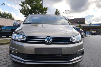 VW Touran 158.000 km 15.800 € Flensburg 24941