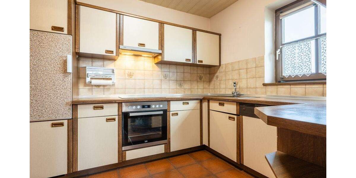 Einfamilienhaus Salzweg - 4 Zimmer, 150 m&sup2;, 350.000&euro; | Angebot:25749269