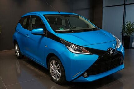 Toyota Aygo (X) 123.000 km 6.500 &euro; Köln (Ostheim) 51107
