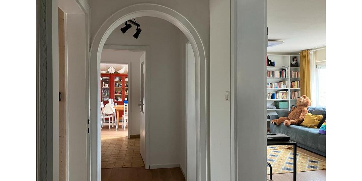 Einfamilienhaus Sindelfingen - 7 Zimmer, 230 m&sup2;, 900.000&euro; | Angebot:26255617