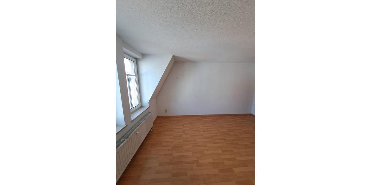 Dachgeschoßwohnung Plauen Altstadt - 2 Zimmer, 50 m&sup2;, 45.000&euro; | Angebot:26706856