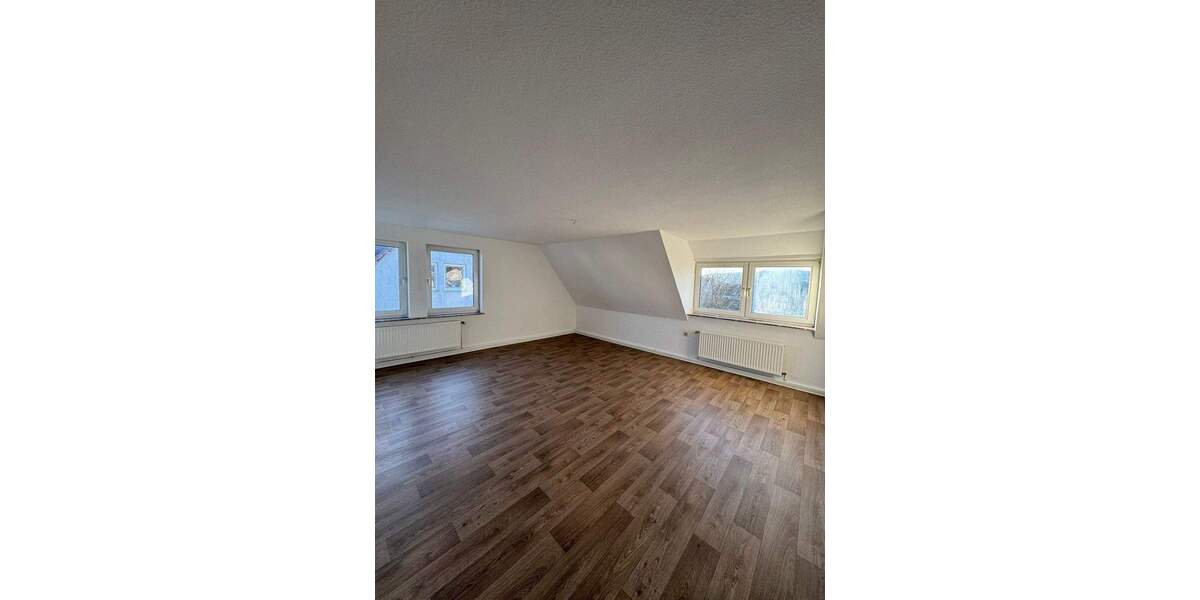 Etagenwohnung Lauenförde - 3 Zimmer, 67 m&sup2;, 385&euro; | Angebot:24807957