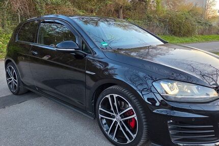VW Golf 106.357 km 12.490 &euro; Inzlingen 79594