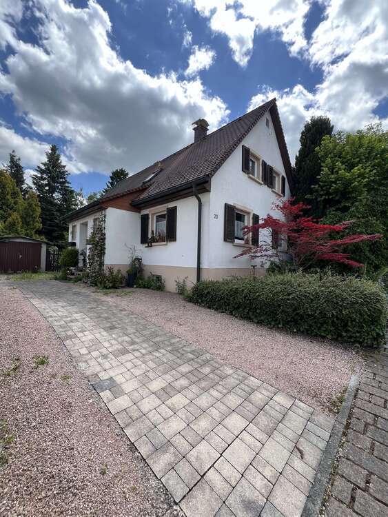 Haus zum Kaufen in Donaueschingen 419.000 € 152 m²