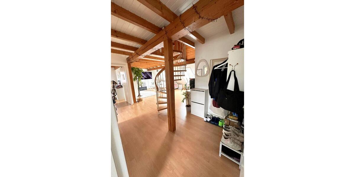 Dachgeschoßwohnung Heuchlingen - 4 Zimmer, 87 m&sup2;, 600&euro; | Angebot:26403086