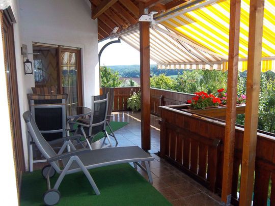 Provisionsfrei* 3 Generationen ZFH: 5 ZiWo + 4 ZiWo, 3 Ebenen, Grund 802 m² in 89173 Lonsee zu verkaufen. - Zweifamilienhaus Lonsee | Angebot:26781319