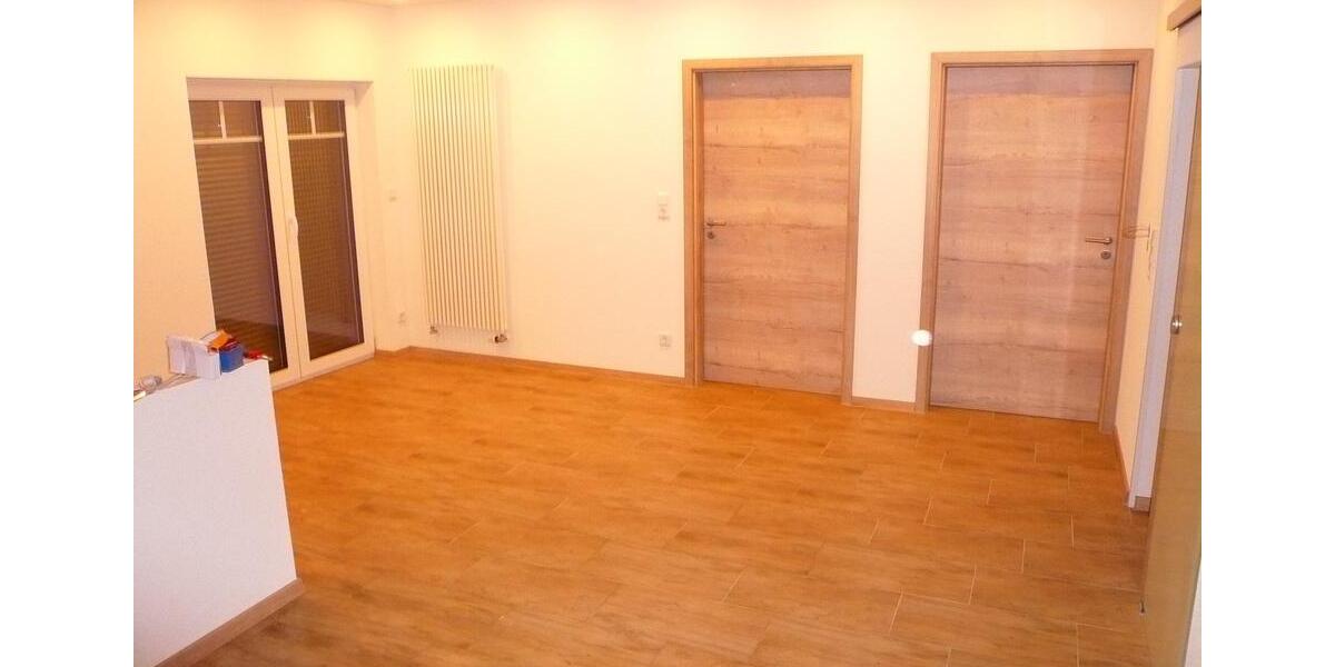 2 ZKB Wohnung - Neuhof Ortsmitte - möbliert unmöbeliert ab Feb 2 zimmer