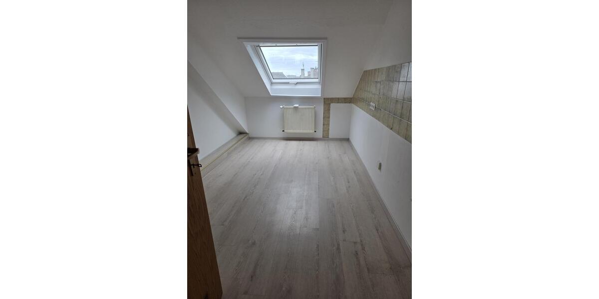 Dachgeschoßwohnung Landau in der Pfalz - 3 Zimmer, 65 m&sup2;, 630&euro; | Angebot:26448768