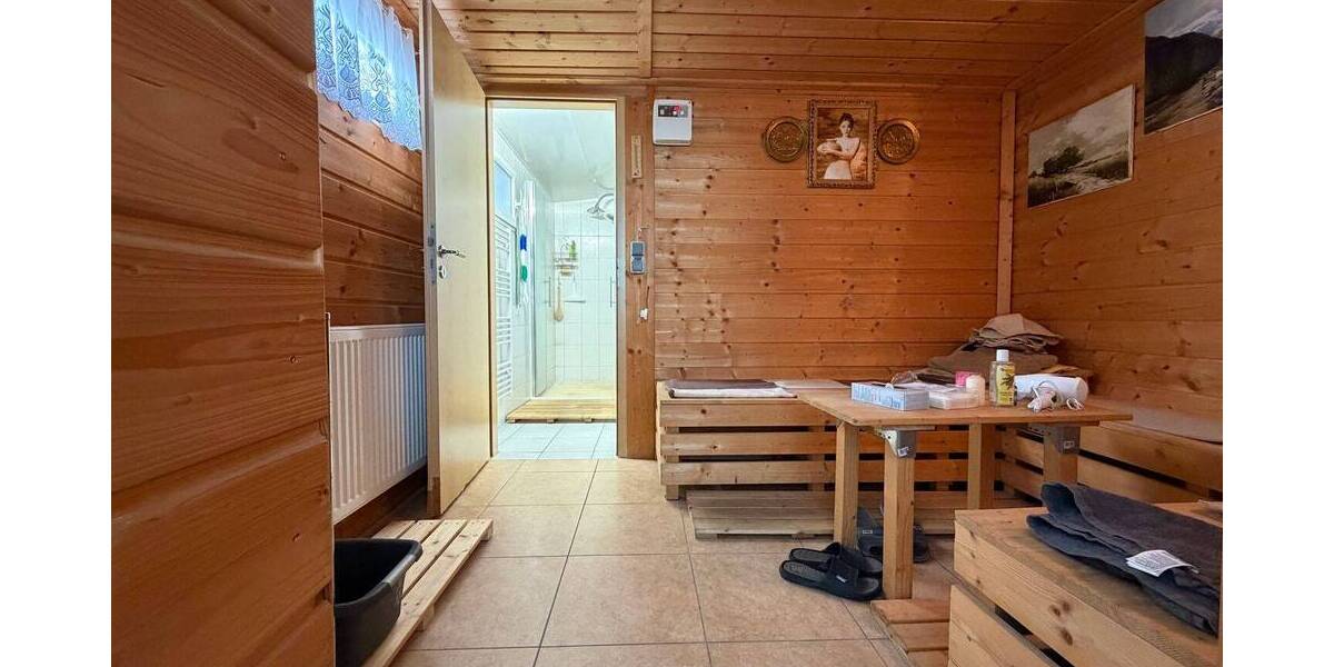 Einfamilienhaus Waldkraiburg - 6 Zimmer, 245 m&sup2;, 850.000&euro; | Angebot:26554757