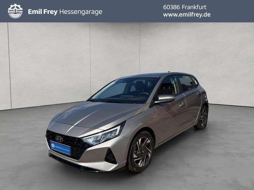 i20