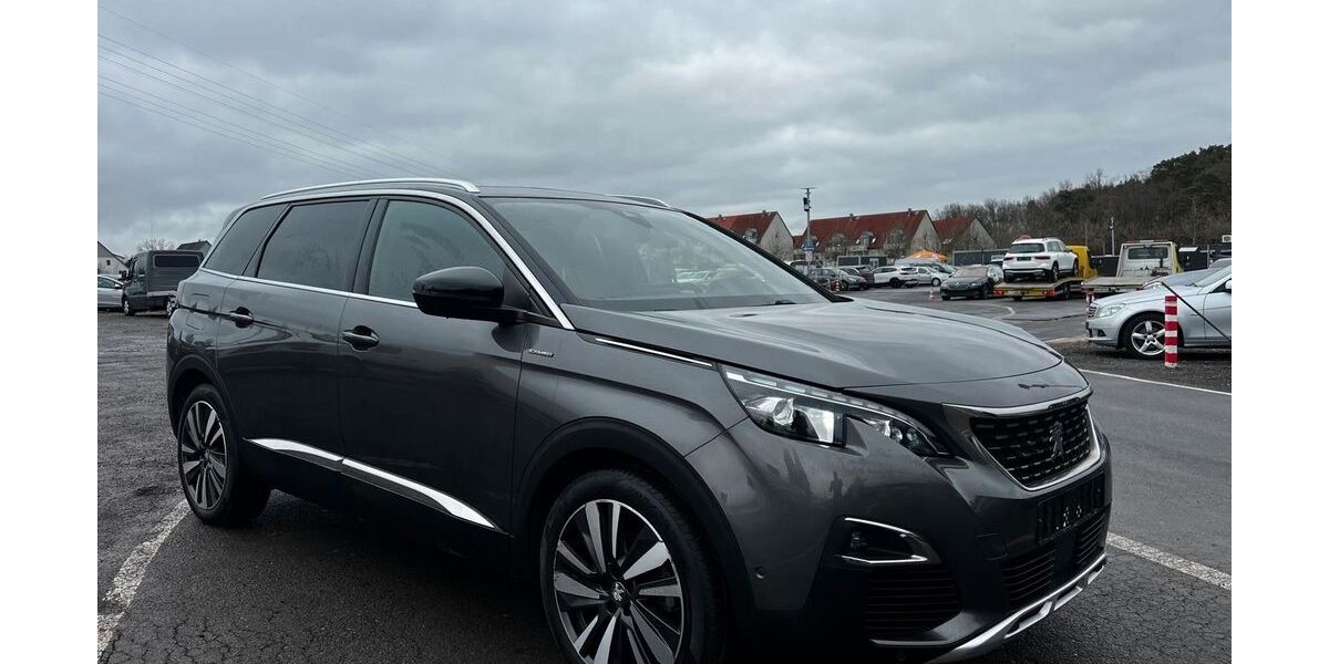 Peugeot 5008 179.000 km 13.300 &euro; Mittenwalde 15749