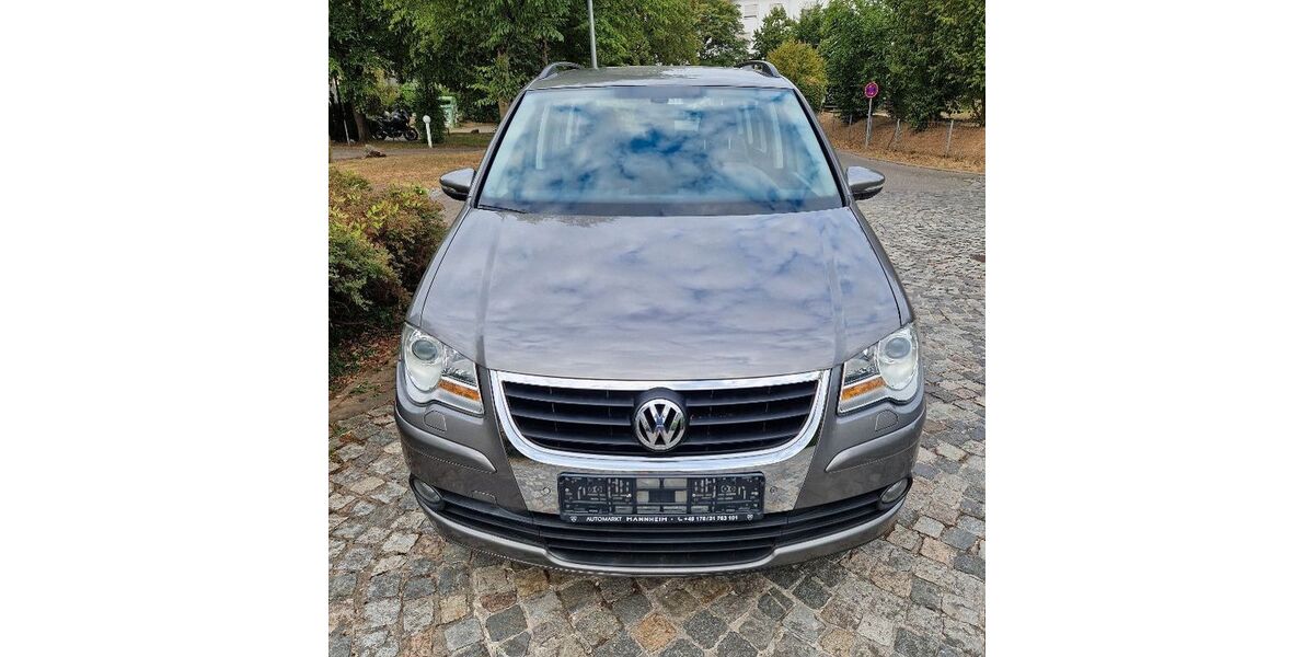 VW Touran 210.000 km 4.990 &euro; Heilbronn 74081