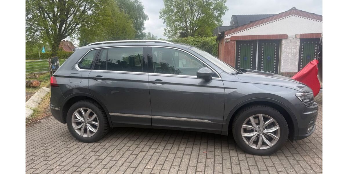 VW Tiguan 95.000 km 23.990 &euro; Ganderkesee 27777
