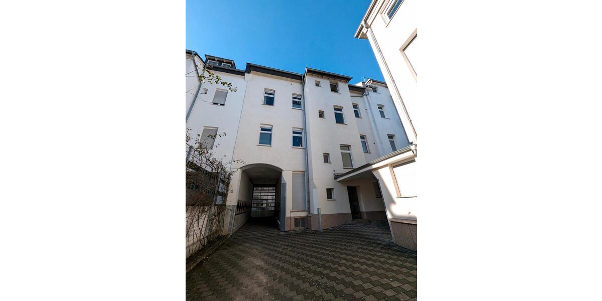 Dachgeschoßwohnung Wiesbaden - 3.5 Zimmer, 75 m&sup2;, 1.067&euro; | Angebot:26039762