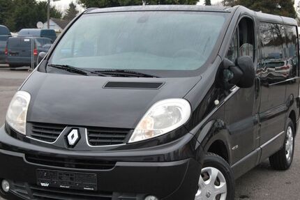 Renault Trafic 166.345 km 8.900 &euro; Düsseldorf - Bezirk 8 40231